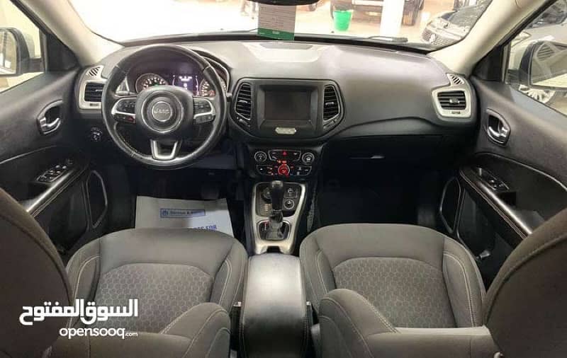 Jeep Compass 2020 (Oman Car) in Excellent condition 6