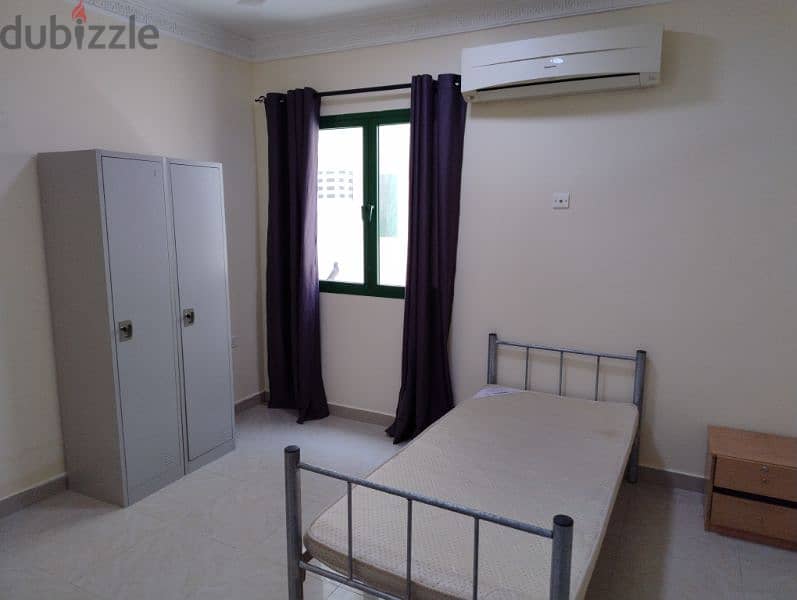 In Ghubrah Furnished Rooms Available For An Executive Male Bachelors. 6