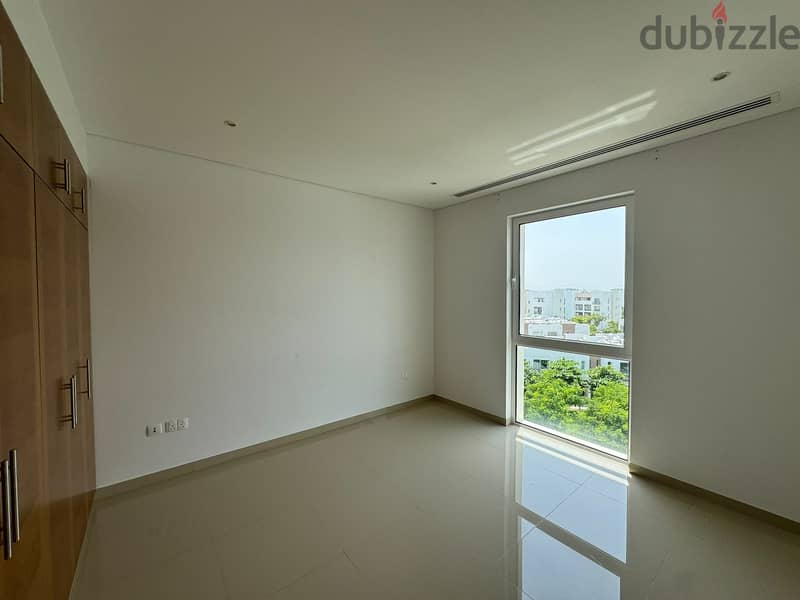 2 BR Lovely Apartment for Rent Located in Al Mouj 6