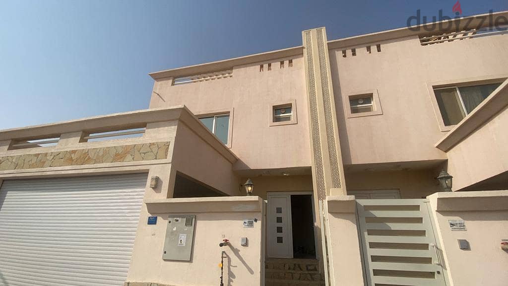 4AK7-spacious 4 BHK villa for rent located in Al Ansab 1