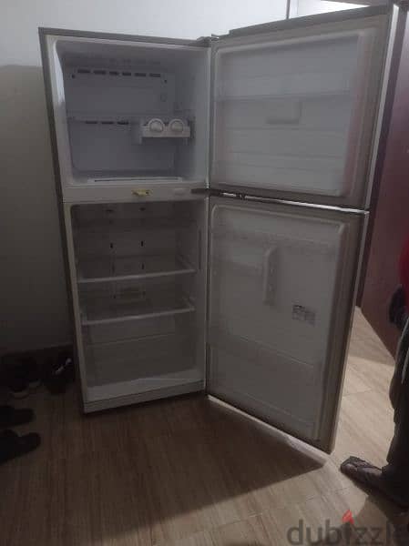 working and Good condition refrigerator for sale 1