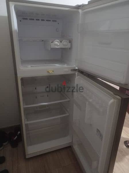working and Good condition refrigerator for sale 2