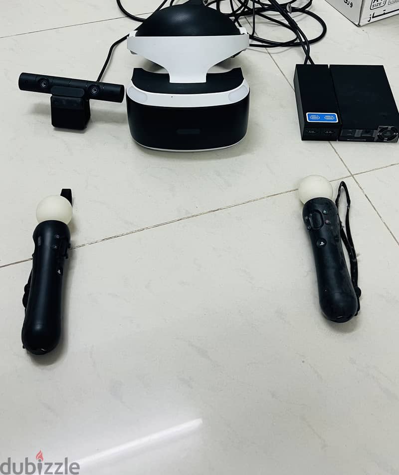 Sony PSVR with camera and motion controller stick 1