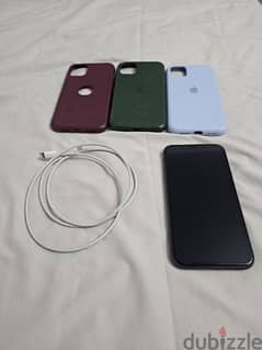 iPhone 11 Black - 128GB - with Cable and 3 Cases