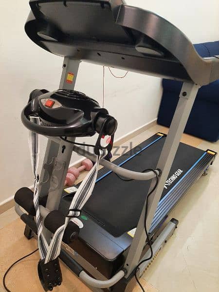 Treadmill with massager حلقة مفرغة مع مدلك 3