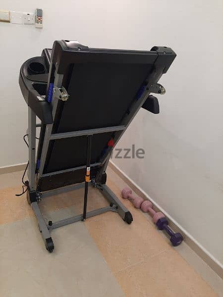 Treadmill with massager حلقة مفرغة مع مدلك 4