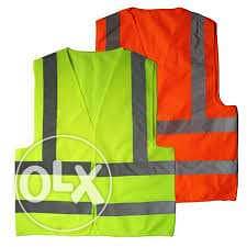 ReFleCtiVe VeSt With Four RefLECtIVes