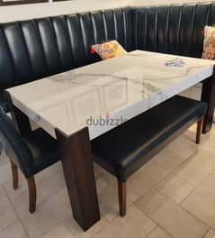 New Daining table perfect condition