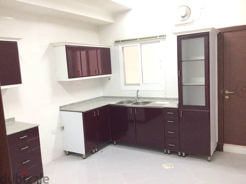 a huge 3 bhk duplex flat for rent in Qurum Mina Al fahal 2