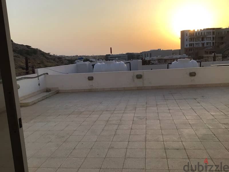 a huge 3 bhk duplex flat for rent in Qurum Mina Al fahal 5