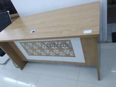office chaer tabel availible 0