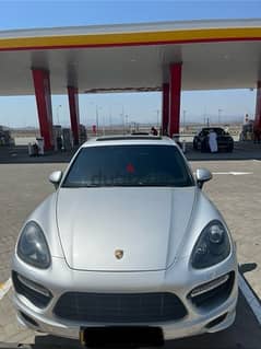 Perfect Condition 2014 Cayenne GTS from Expat