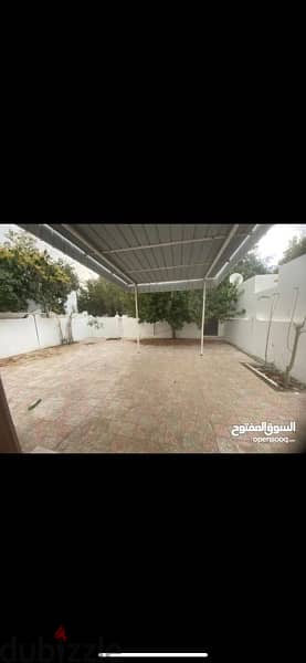 commercial villa at first line in Al Sarug in Qurum 6