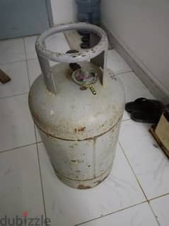 cooking gas cylinder with regulator (Italy)