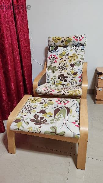 Relax Comfort Chair with Foot Stool 1