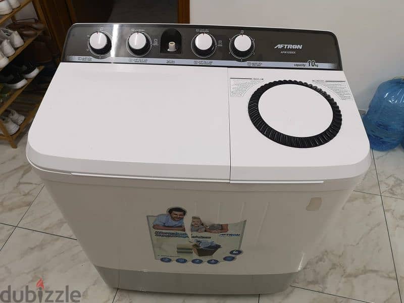 A good condition family used washing machine for sale 1