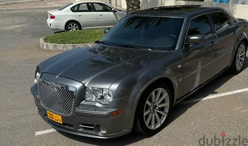 كريسلر 300C SRT8 موديل 2006 بحالة ممتازة للبيع فقط