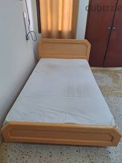 Single Bed with bed side drawer.