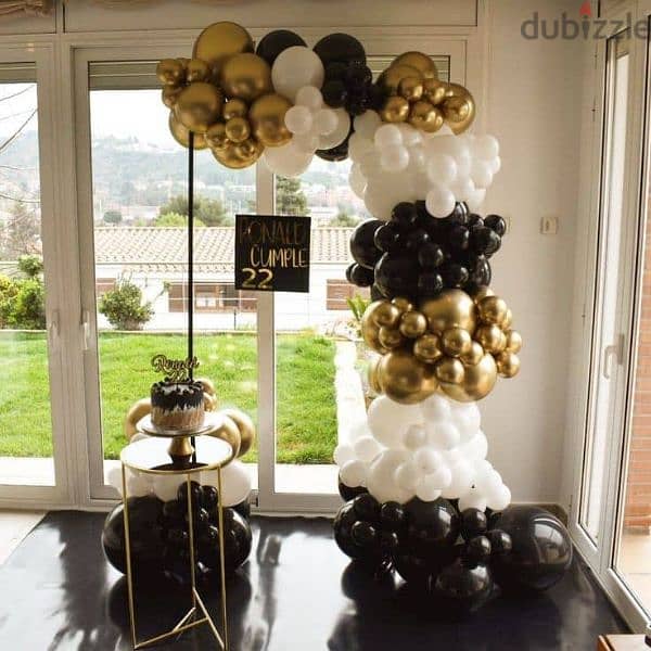Decoration and balloon arrangement 4