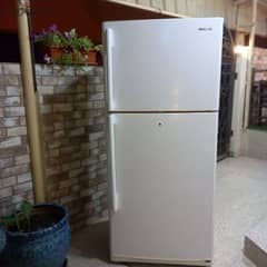 very good fridge 590 ltrs Samsung