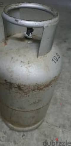 Gas cylinder with Gas