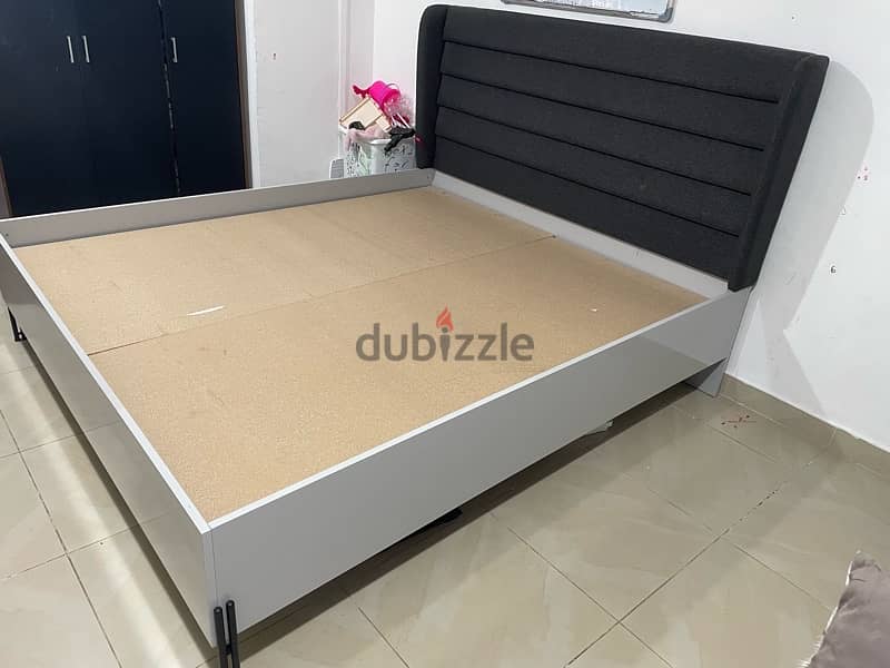 king size double bed with mattress 2