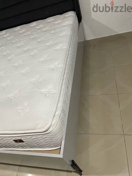 king size double bed with mattress 6