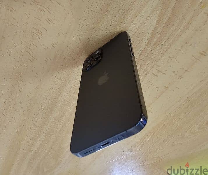 iPhone 12 Pro - 128 - Space Grey 3