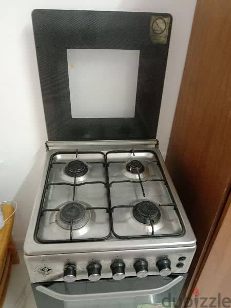 new stove used only for 3months 0