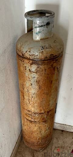 Gas Cylinder 0