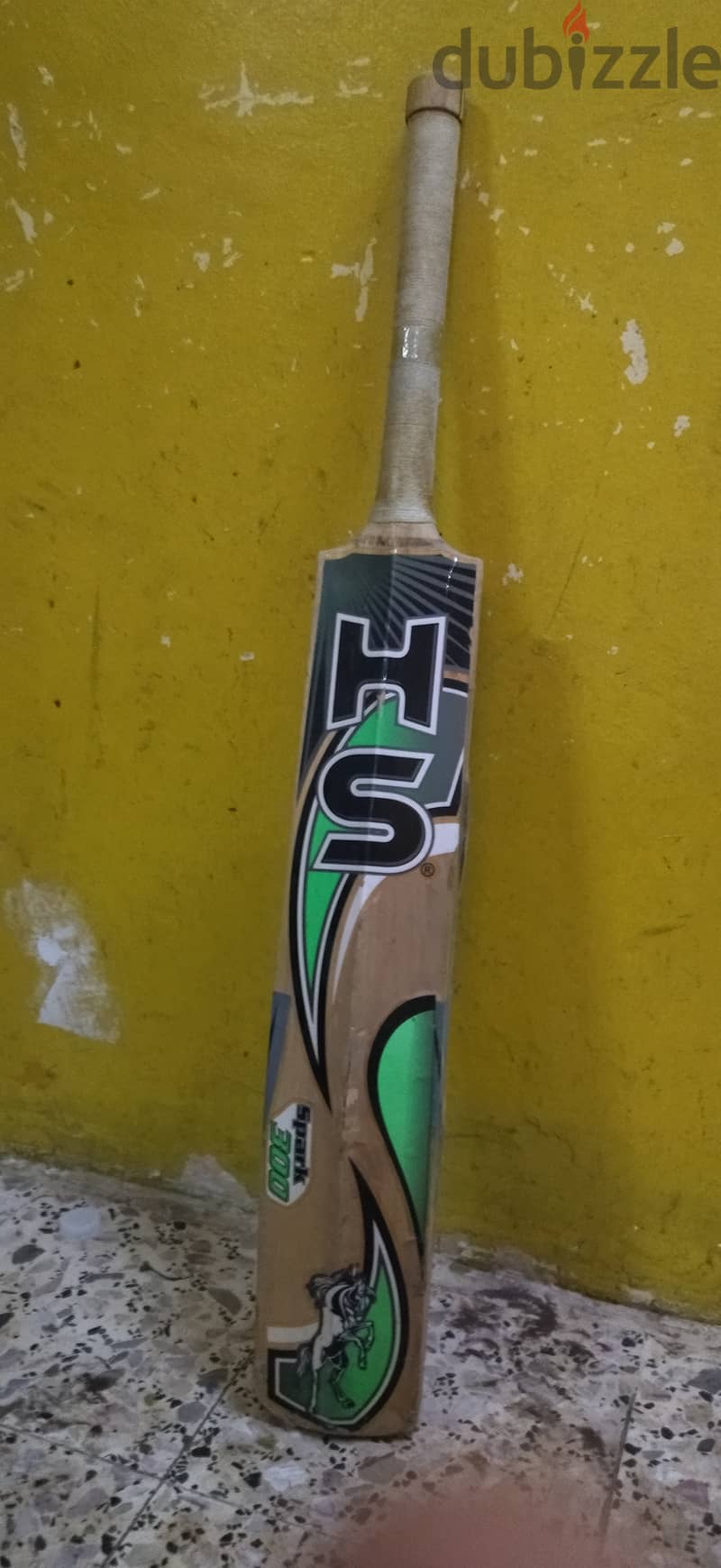 Cricket bat (HS) 11