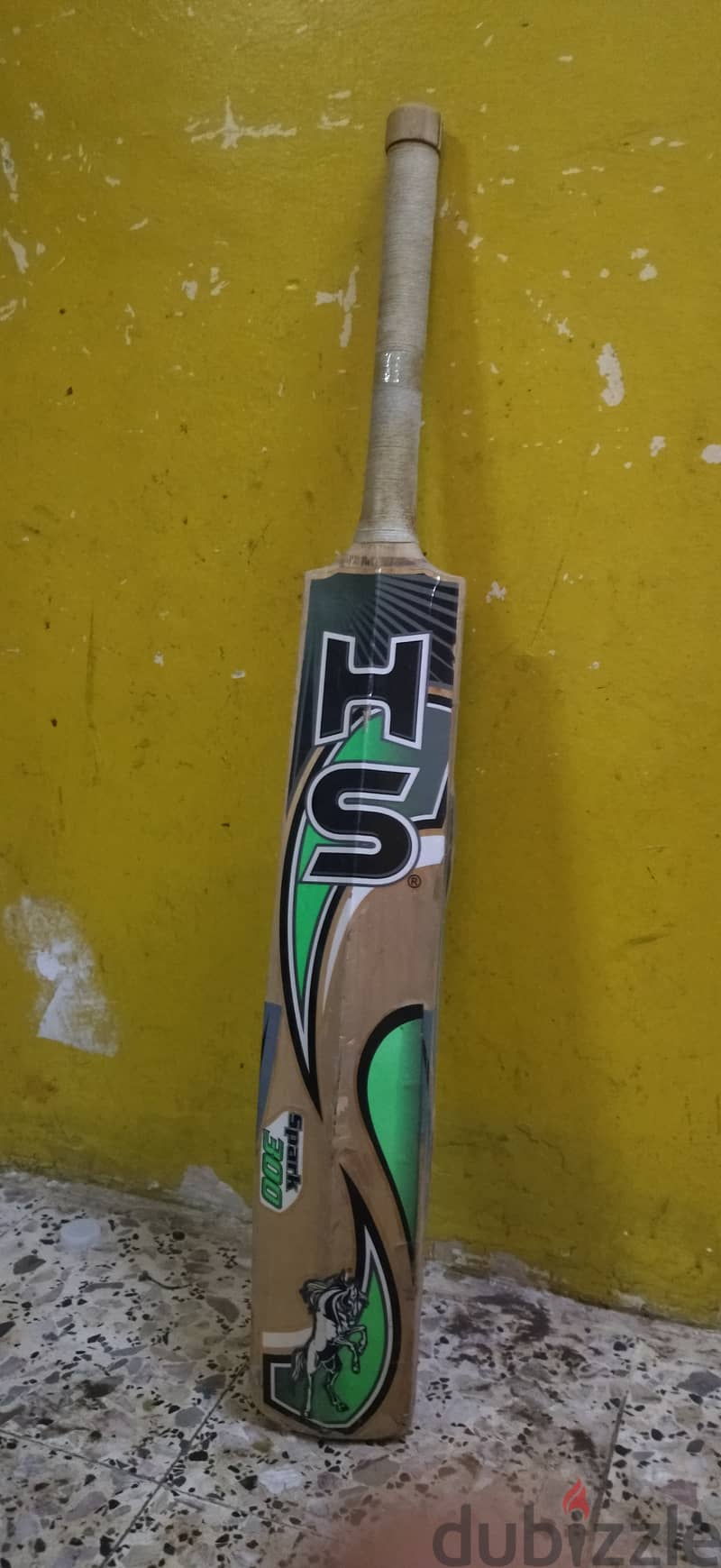 Cricket bat (HS) 12