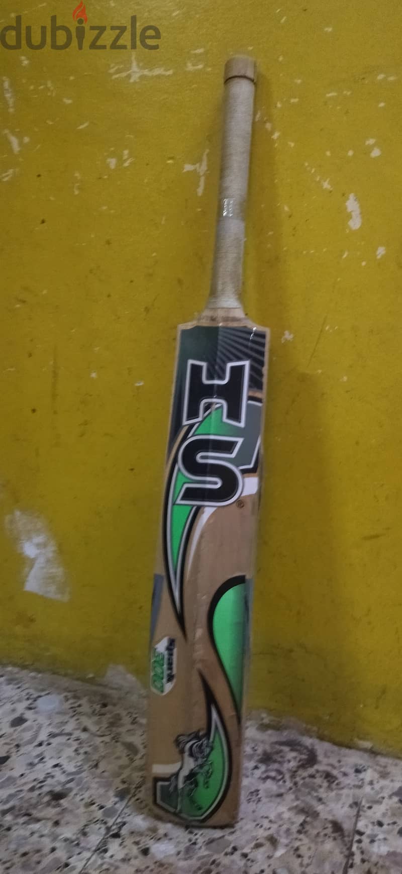 Cricket bat (HS) 14