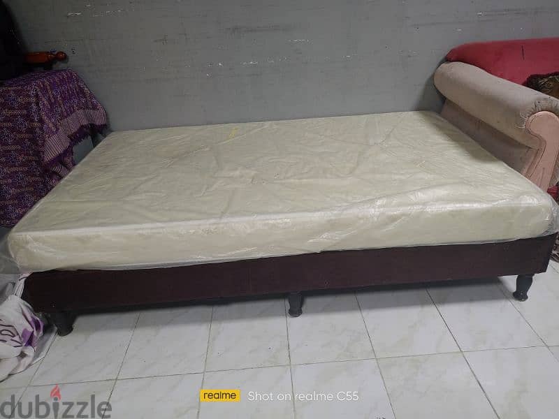 bad with mattress falajalqabail 1