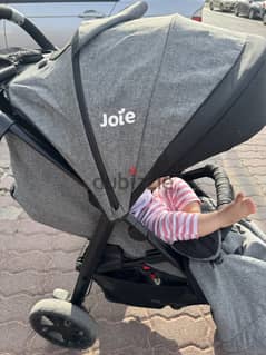 joie stroller with car seat   in great condition