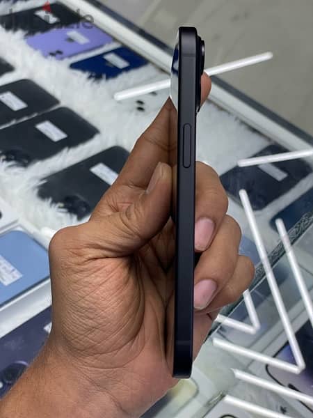 iPhone 15 128GB Only 1 week used battery 100% brand new condition 2