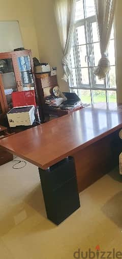 office table for sell 0