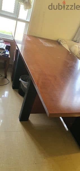 office table for sell 1