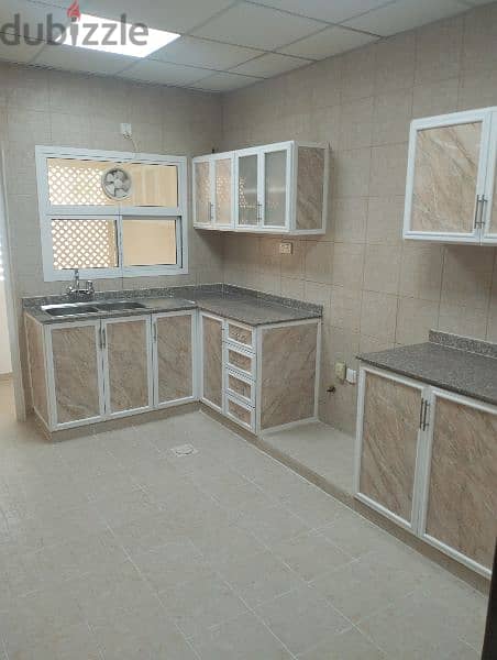 1&2 bedrooms flat for rent Al Amerat Dominos pizza near Babil hospital 10