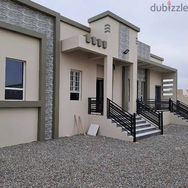 منزل جديد للبيع مساحة البناء 273 لتواصل 99190306 4