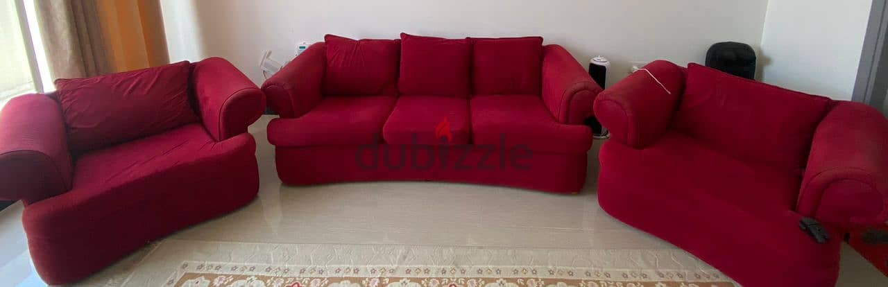 Red Sofa without any problems 2