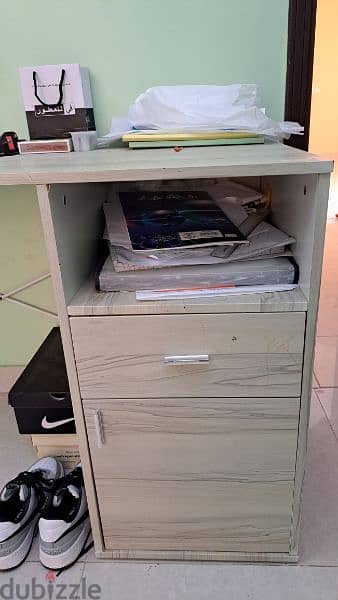 Studying and working table for sale 1