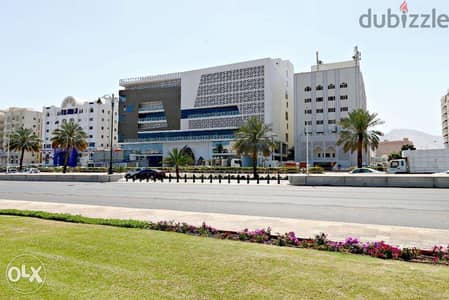 Modern Offices for rent in MIC Towerمكاتب حديثة للإيجار