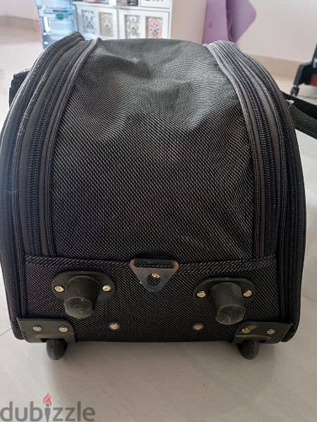 Suitcase & Trolley Bag 9