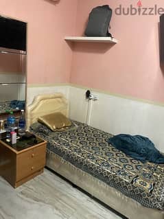 Bedspace available in ruwi near lulu 0