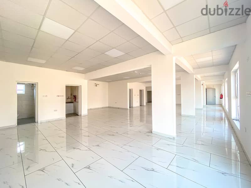 3 Floor Building in Misfah for Rent "Showroom, Offices & Storeبناية في 4