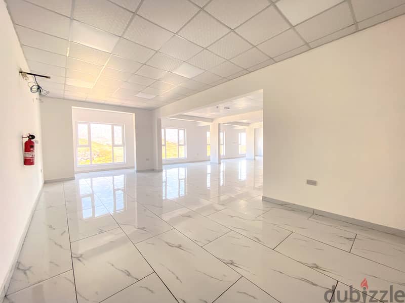 3 Floor Building in Misfah for Rent "Showroom, Offices & Storeبناية في 6