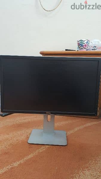 LCD Argent For sale location ruwi montaz area79083592 2
