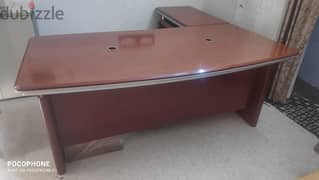Manager Table Almost new condition