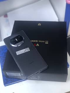 Huawei mate x3  only 5 months used box and charger available